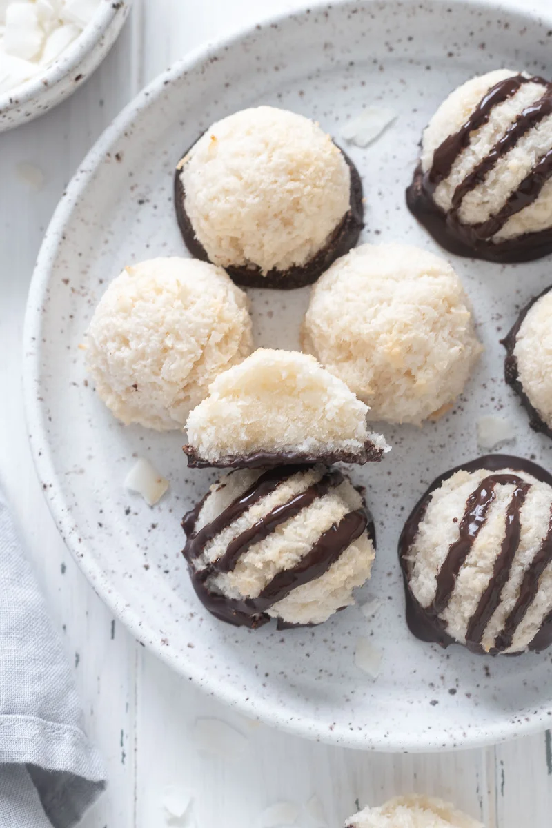 Easy Coconut Macaroons Recipe