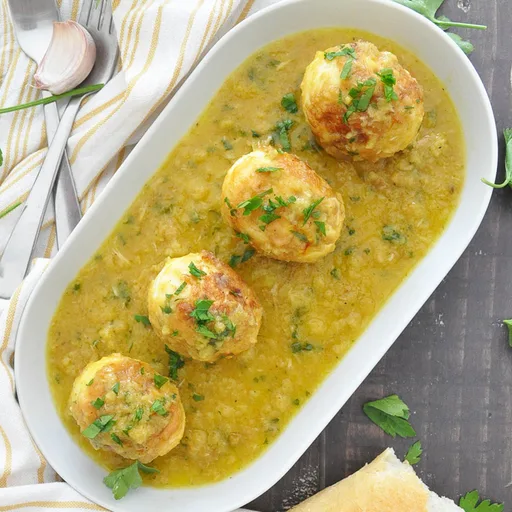 Andalusian Eggs with Garlic Bread Sauce | Huevos a la Zuherreña