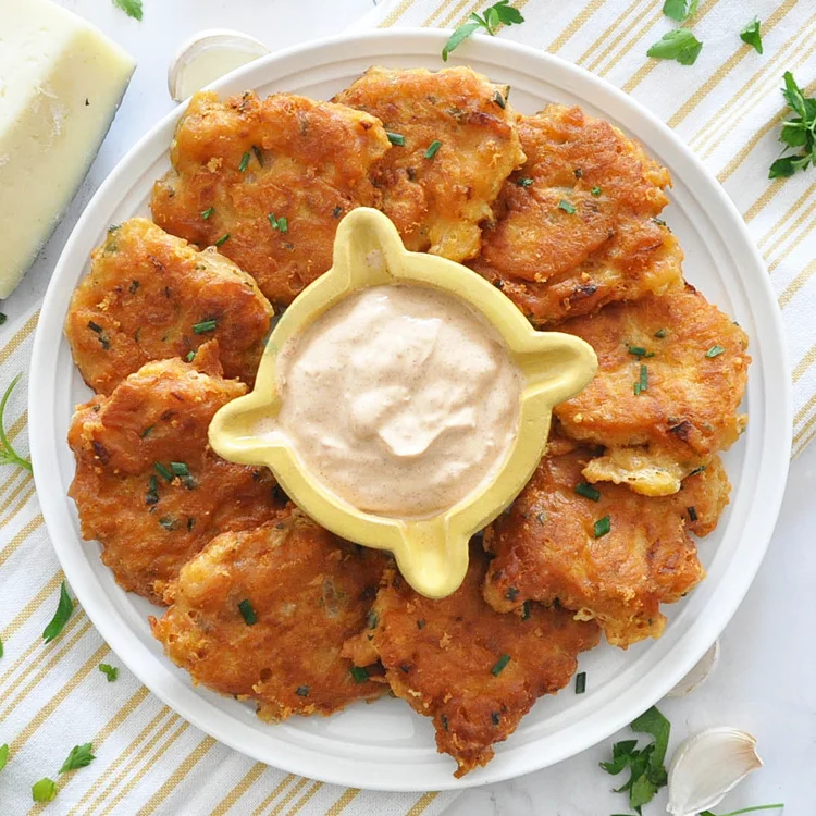 CRISPY Tuna and Cheese Fritters | Tortillitas Crujientes de Atún y Queso