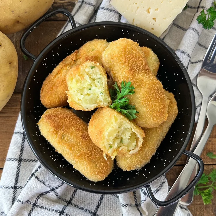 Spanish Potato Croquettes | Croquetas de Patatas