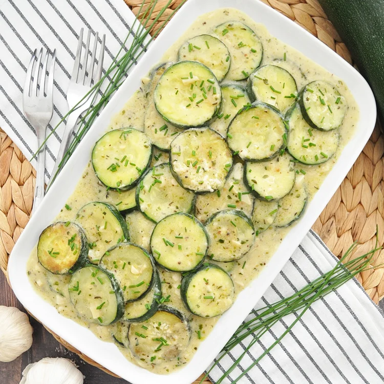 CREAMY Garlic Zucchini
