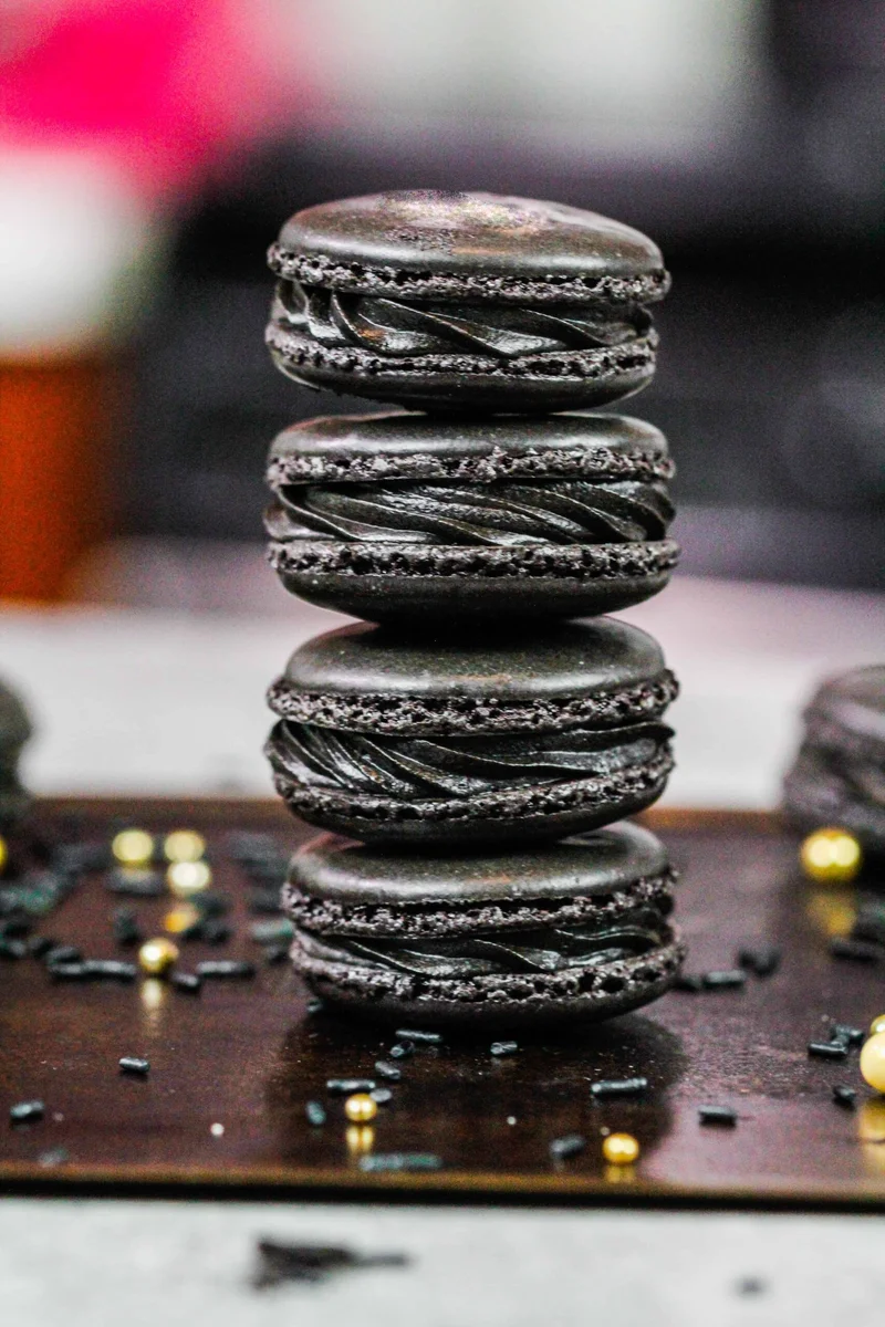 Black Macarons