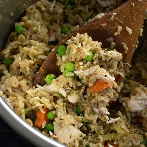 Pollo con arroz en olla rapida