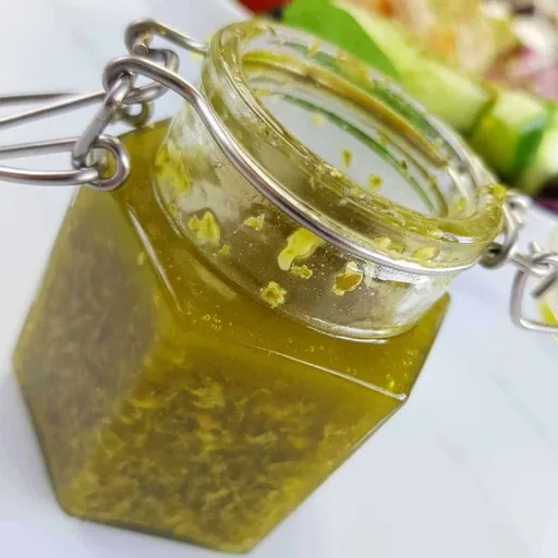 Aderezo para ensalada de vinagreta de pesto