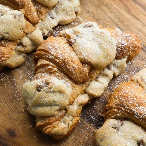 Viral Cookie Croissant (Crookie)