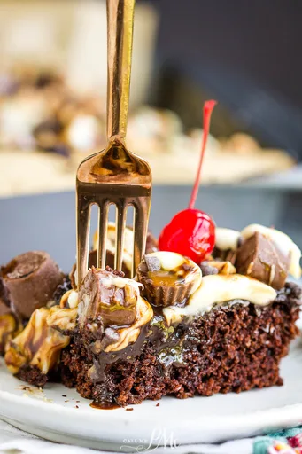 Pastel de chocolate en un bol