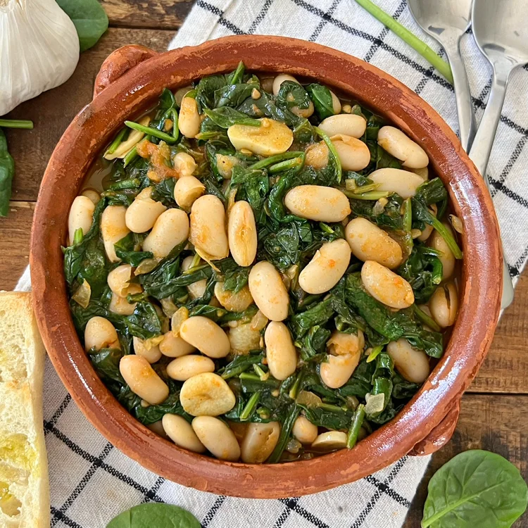 Spanish Spinach and White Beans | Espinacas con Alubias Blancas