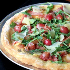 Roasted Grape Prosciutto Pizza Parma