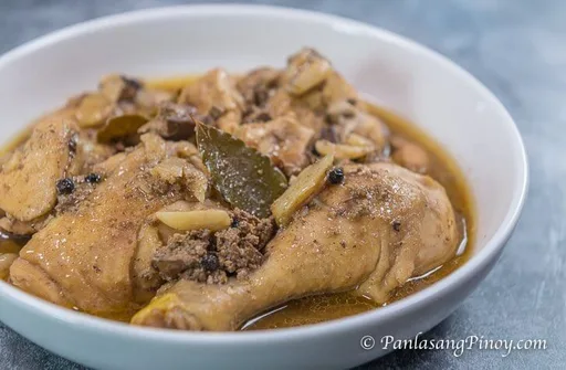 Adobo de Pollo e Higado