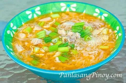 Sopa de Pollo con Fideos Miswa