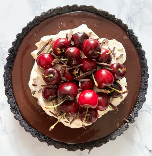 No-bake Cherry Chocolate Tart
