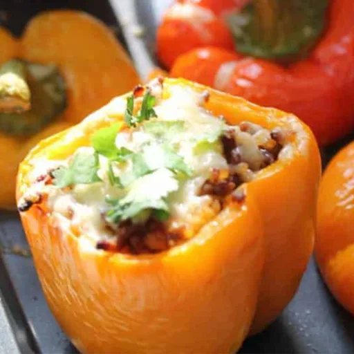 Pimientos rellenos de ternera y trigo bulgur