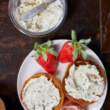 Easy Garlic Chive Cream Cheese: Why You’ll Never Buy the Tub Again
