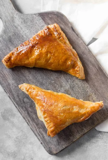 Freezer Friendly Spinach and Cheese Hand Pies