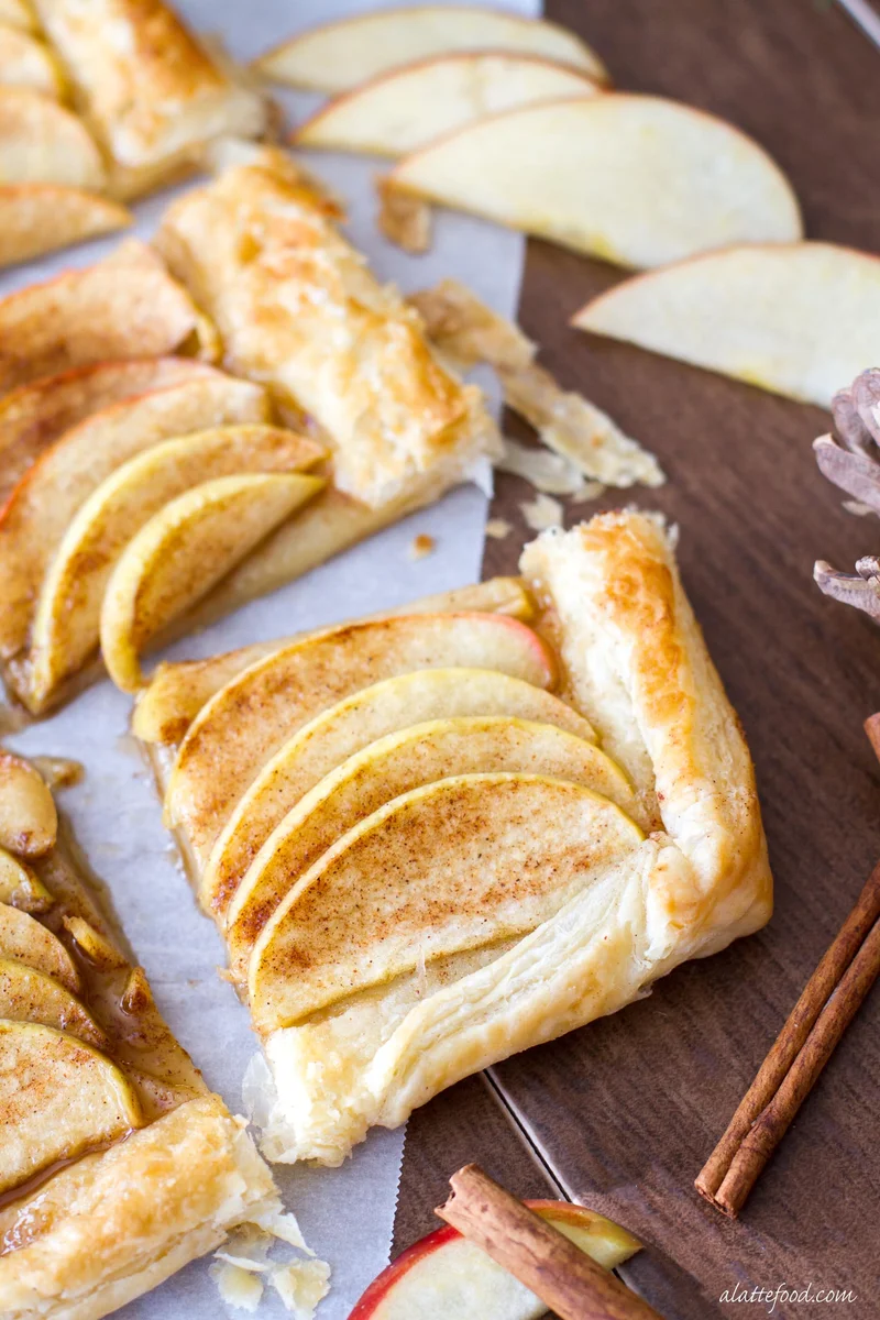 {5-ingredient} Apple Tart