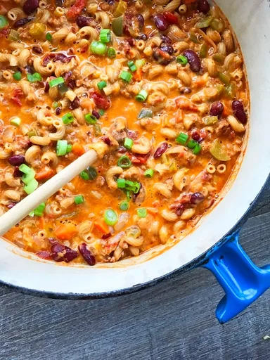Whole Wheat Turkey Chili Mac and Cheese