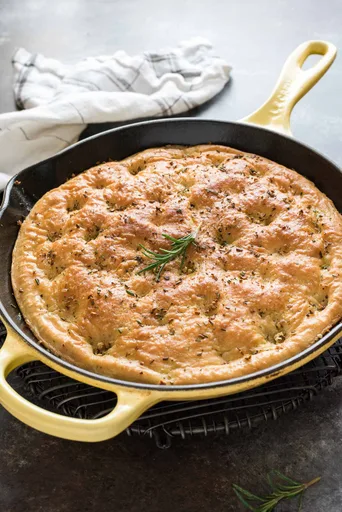 Pan focaccia de romero en una hora