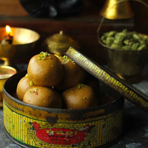 Besan Ladoo Recipe
