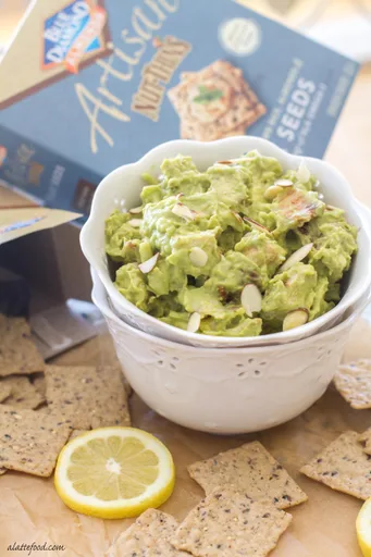 Ensalada de pollo y aguacate