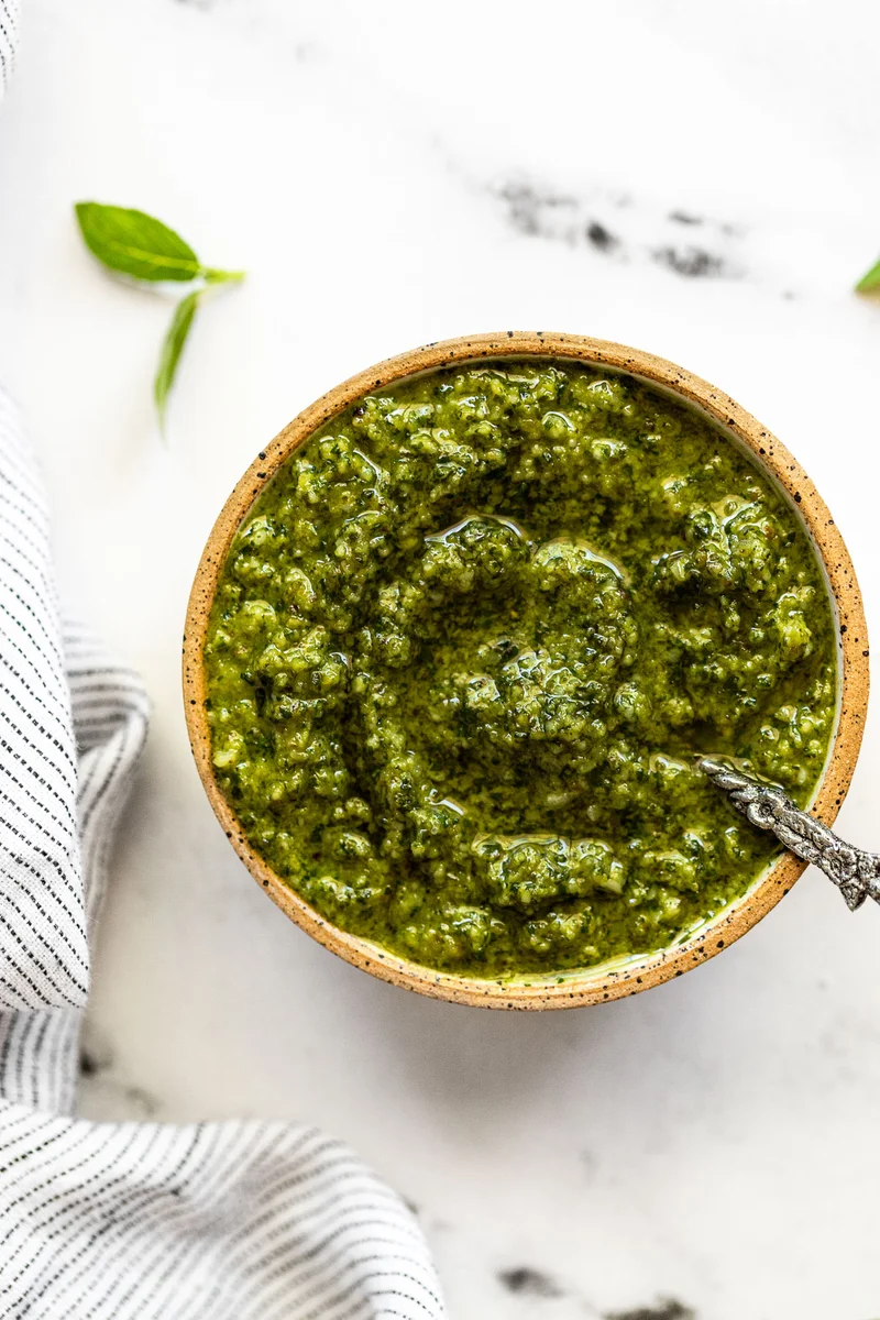 Pesto de manjericão e hortelã