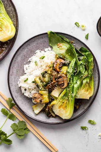 Salteado de bok choy en 15 minutos
