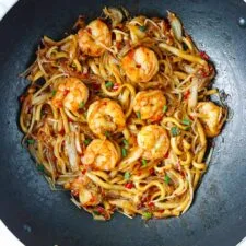 Fideos con gambas y ajo