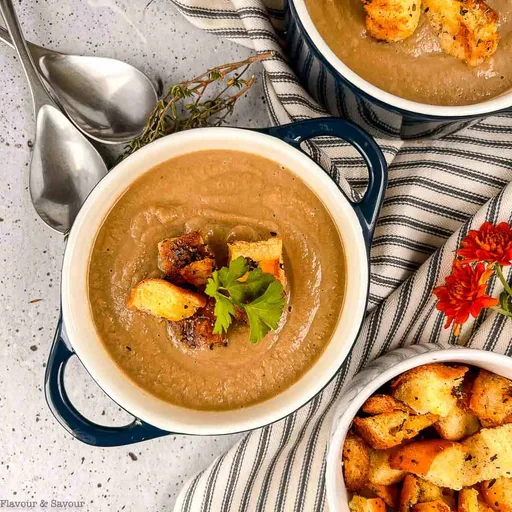 Creamy Mushroom Soup with Cauliflower