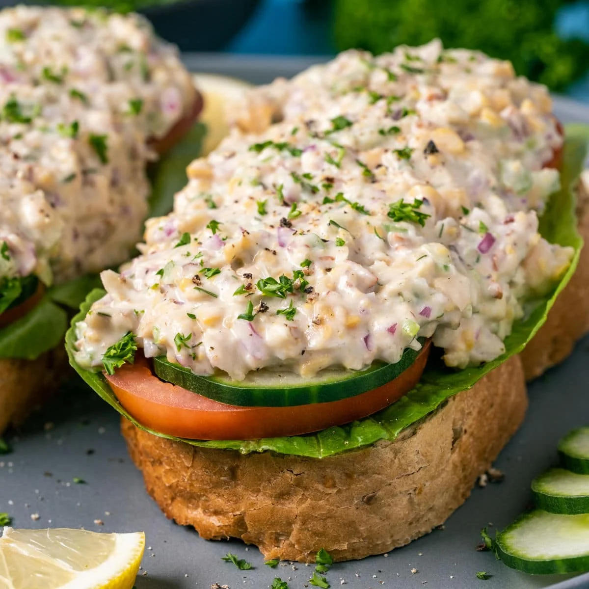 Ensalada de pollo vegana