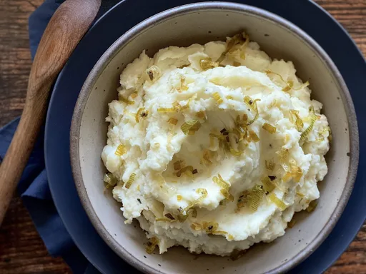 Puré de patatas cremoso con puerro