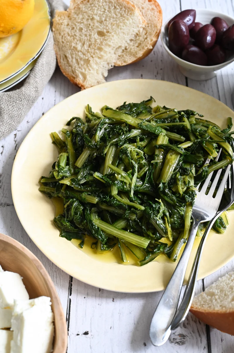 Horta (Dandelion leaves)