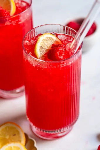 Easy Raspberry Lemonade (without a blender)