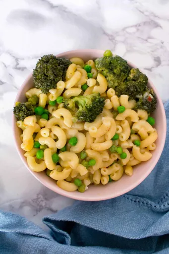 Mac and 4 Cheese with Broccoli and Peas