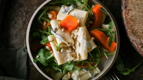 Pasta cremosa de calabaza y salvia