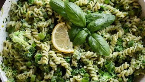 Pasta Cremosa Verde de Puerros y Guisantes