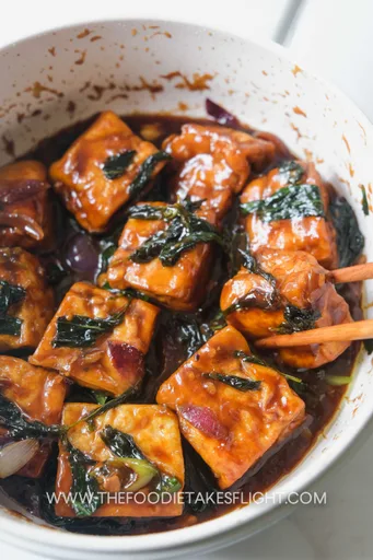 Braised Tofu with Basil