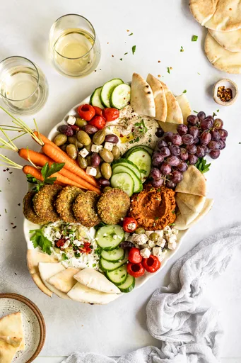 Vegetarian Mezze Platter (Mediterranean Board)