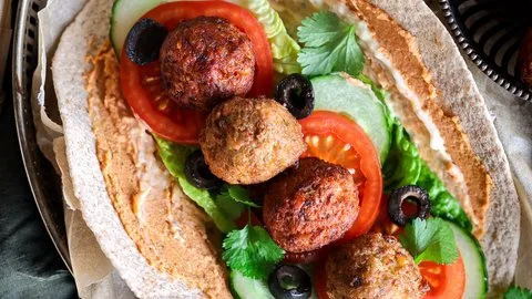 Wraps de Falafel con Mayonesa de Ajo Asado
