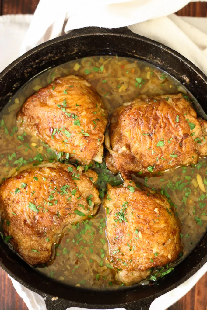 Skillet Chicken with Garlic, Shallot, and Wine Sauce