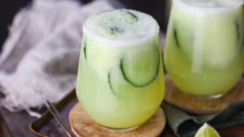 Refrescante Soda de Melón y Pepino