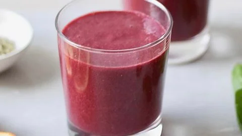 Batido rojo y verde