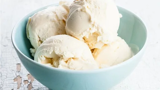 Cómo hacer un helado de vainilla delicioso con solo 5 ingredientes y sin máquina
