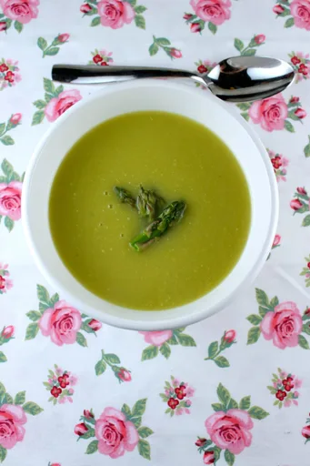 Sopa de espárragos