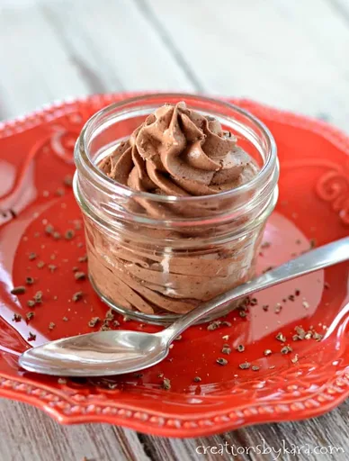 Easy Chocolate Mousse (3 Ingredient)