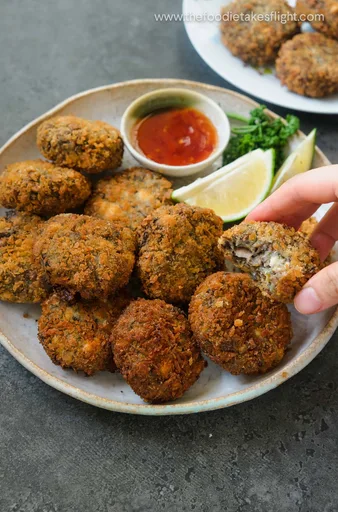 Vegan Fishless Cakes