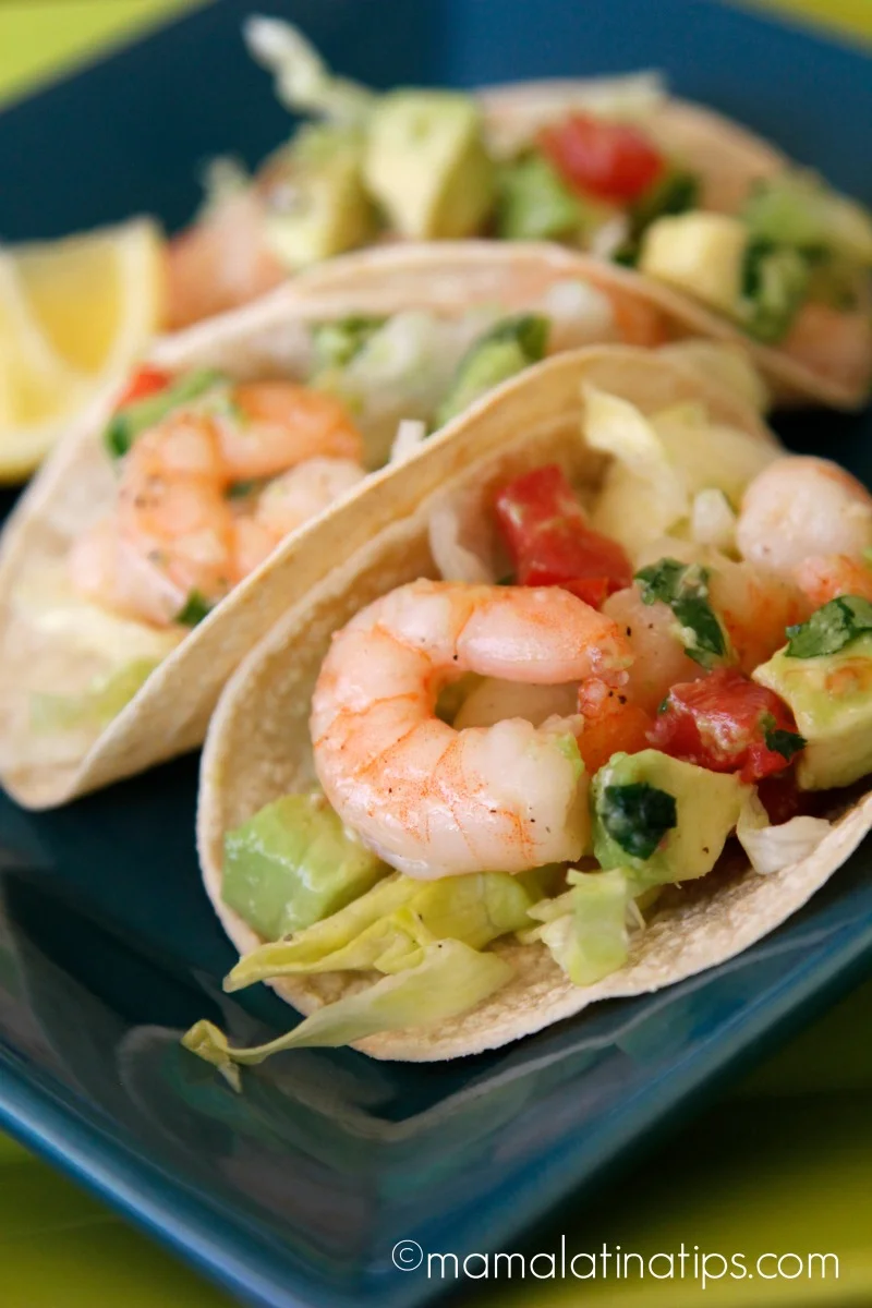 Tacos de Camarones con Guacamole