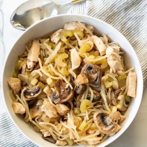 Chow Mein de pollo Subgum