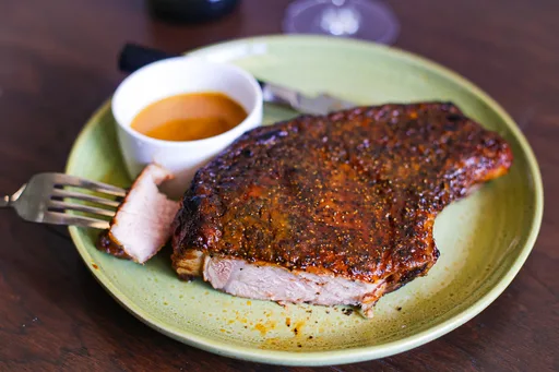 Chuletas de cerdo en freidora de aire con glaseado de salsa de mostaza