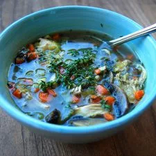 Sopa de pollo básica