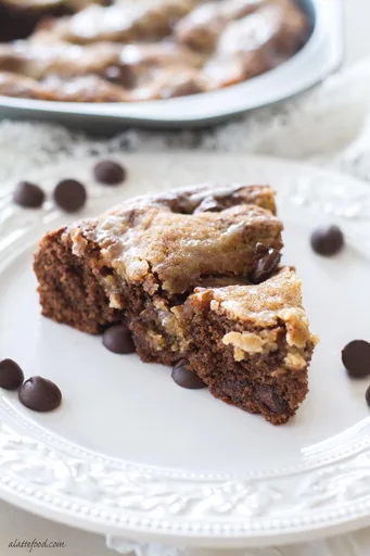 Bizcocho de café con chocolate negro y caramelo tofe