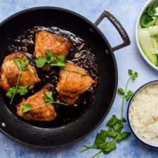Soy Sauce Braised Chicken Thighs